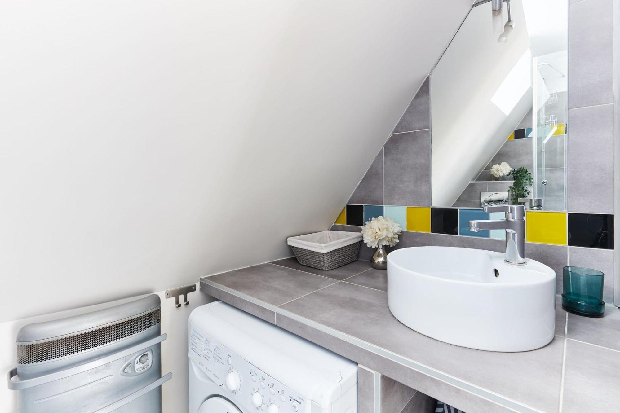 Place Des Vosges - 1Br With Balcony - Cityapartmentstay Paris Exterior foto