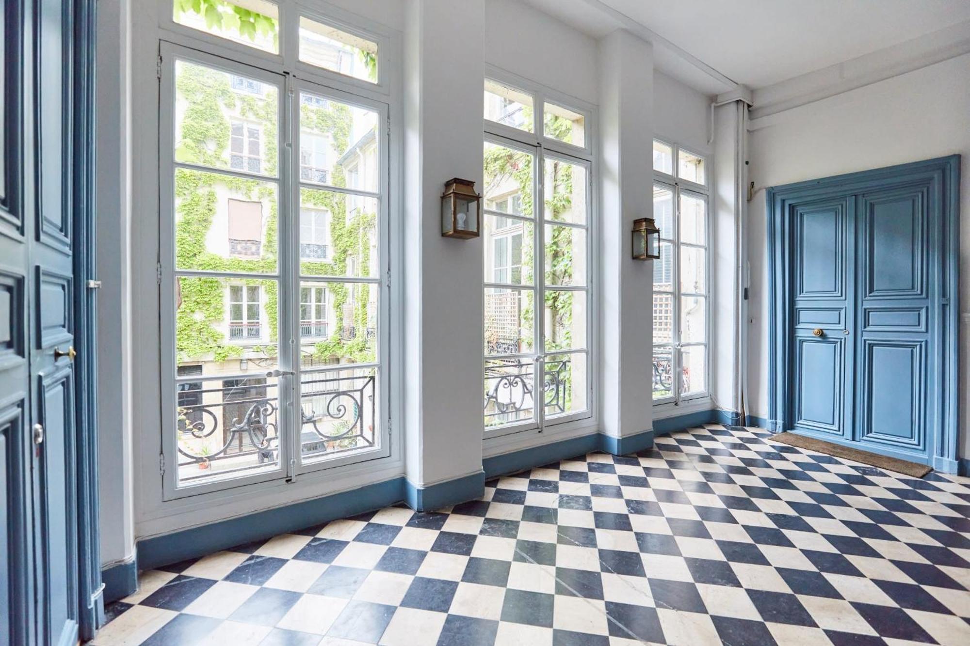 Place Des Vosges - 1Br With Balcony - Cityapartmentstay Paris Exterior foto